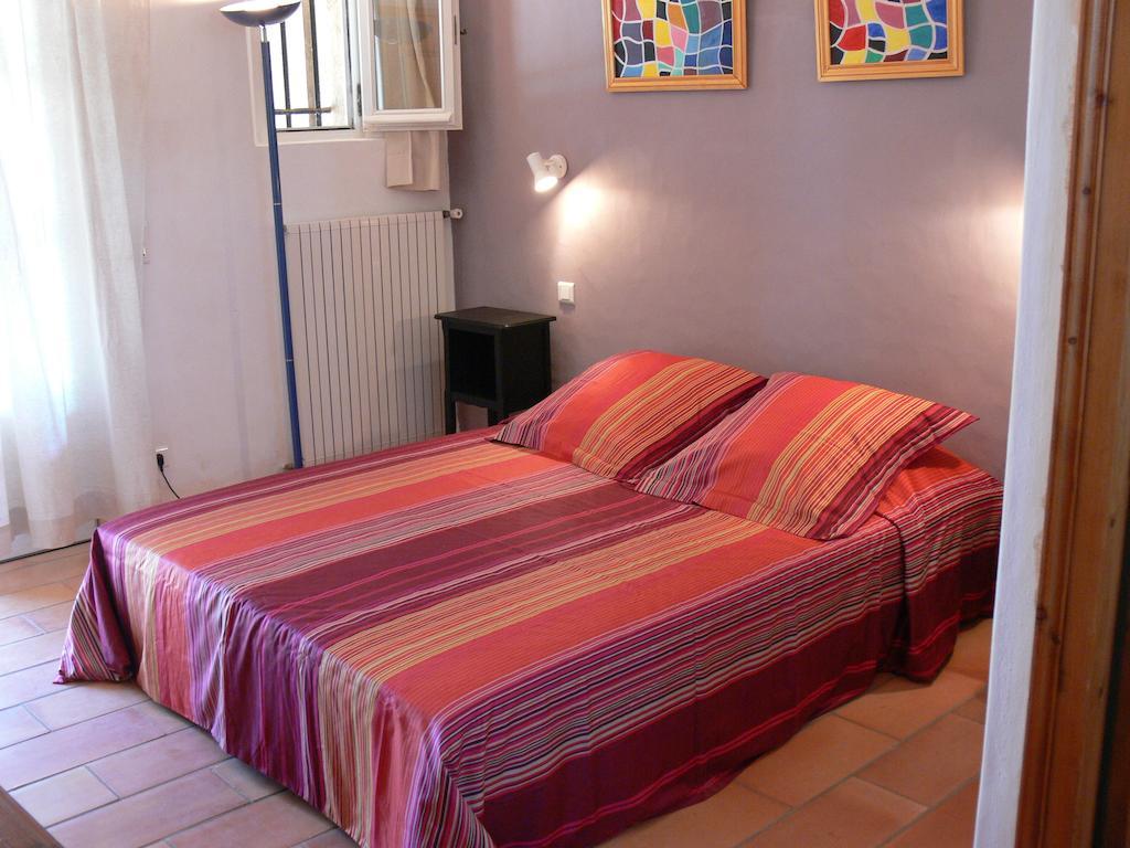 Hotel La Coudouliere Saint-Rémy-de-Provence Pokoj fotografie